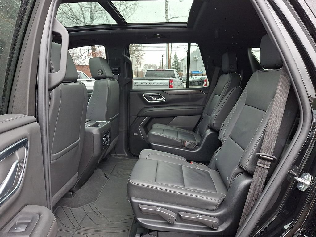Used 2024 Chevrolet Tahoe Z71 w/ Luxury Package image 10
