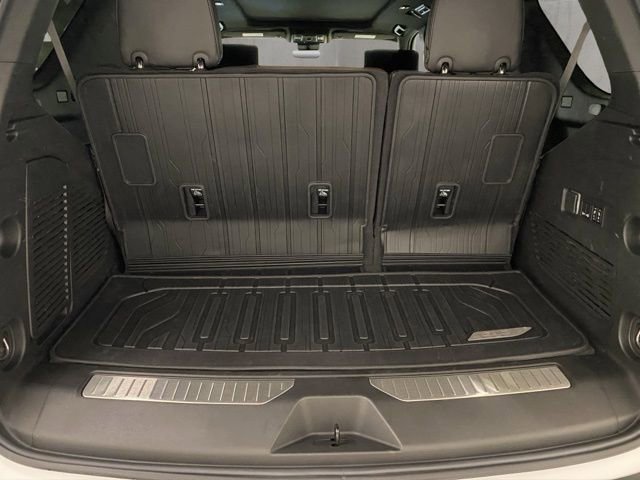 Used 2025 GMC Yukon Denali Ultimate w/ LPO, Floor Liner Package image 22