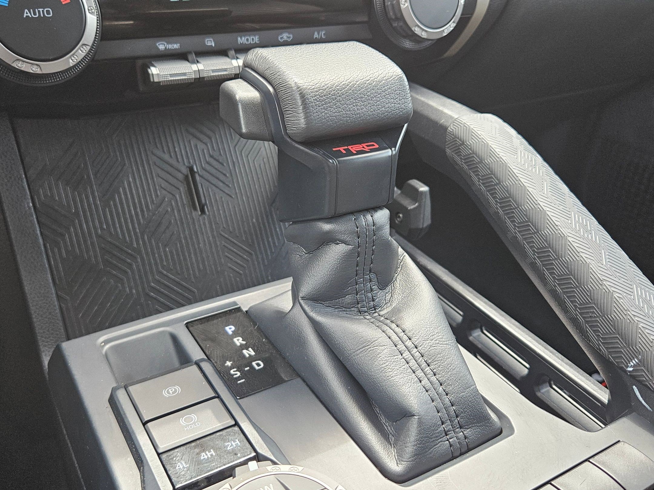 Used 2024 Toyota Tacoma TRD Off-Road image 26