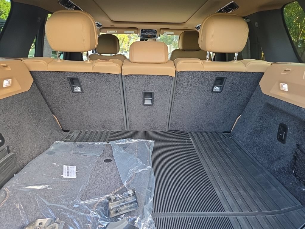 Certified 2023 Land Rover Range Rover SE AWD/4WD image 14