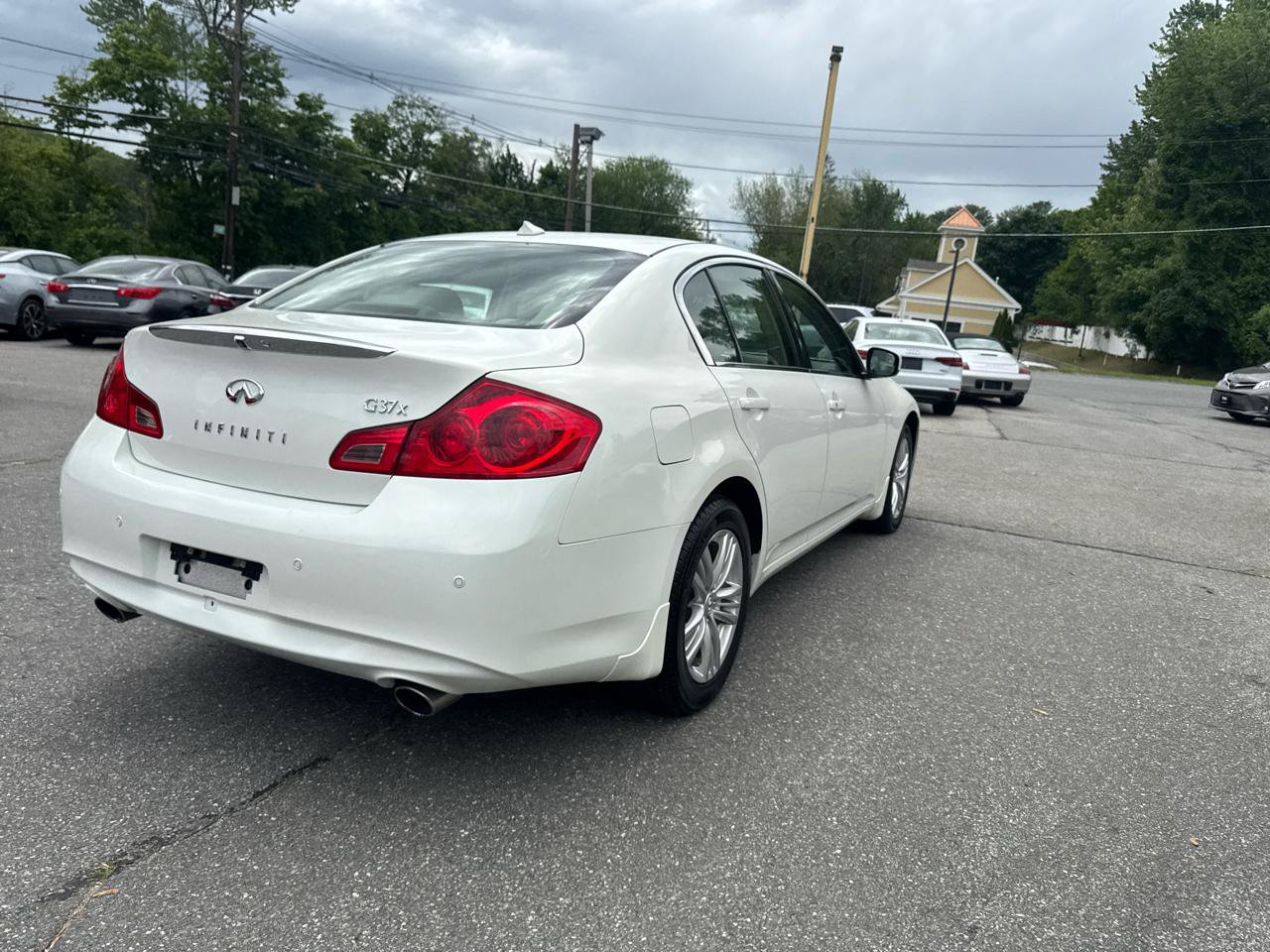 Used 2013 INFINITI G37 x Sedan w/ Premium Pkg AWD/4WD image 8