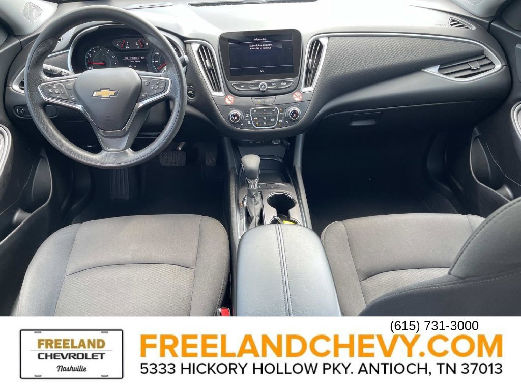 Used 2025 Chevrolet Malibu LT FWD image 17