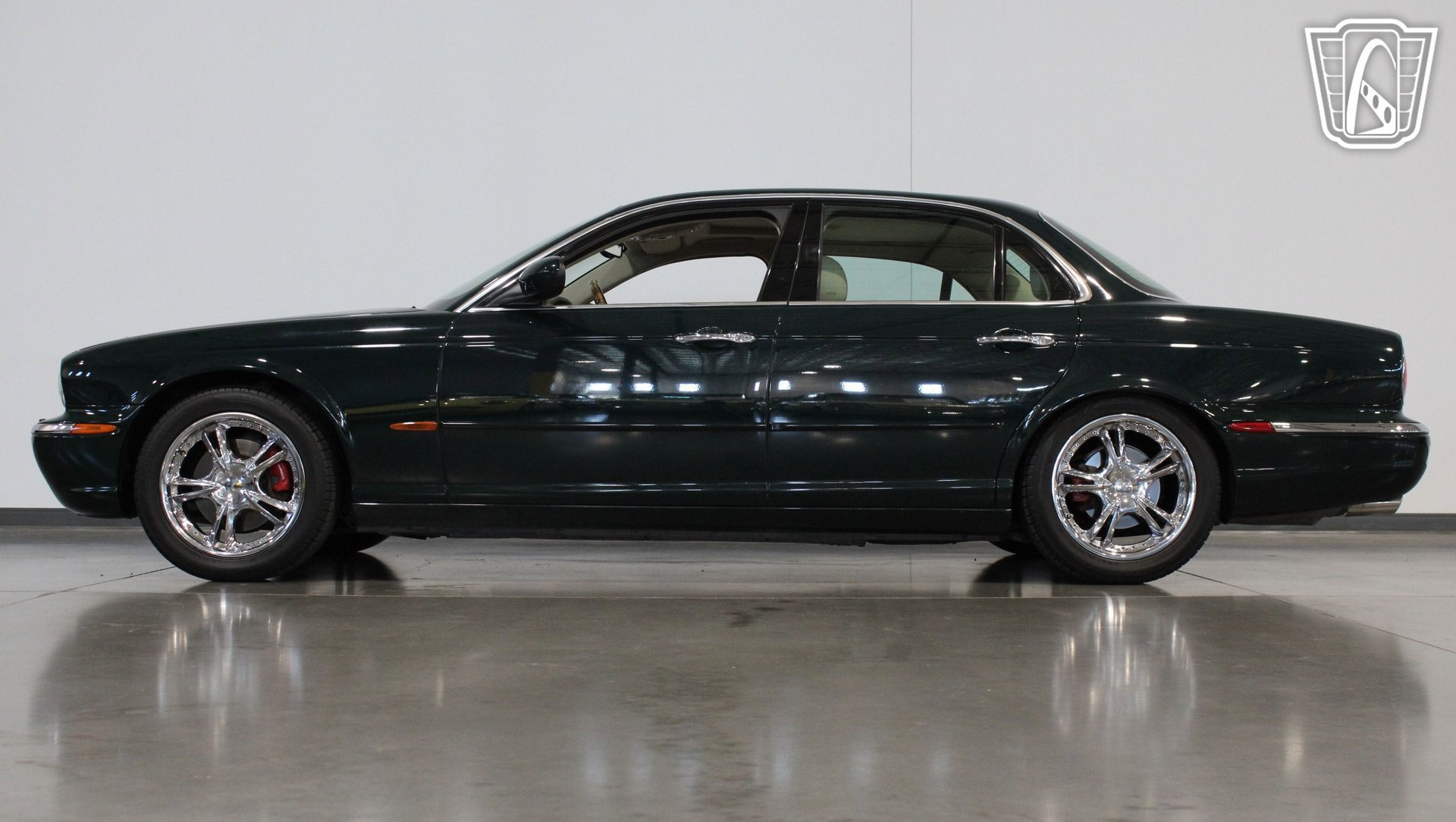 Used 2004 Jaguar XJ8 RWD image 35