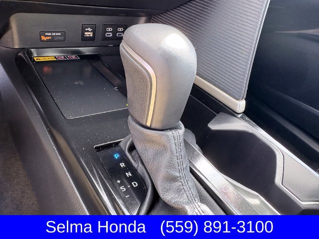 Used 2025 Toyota Camry SE FWD image 20