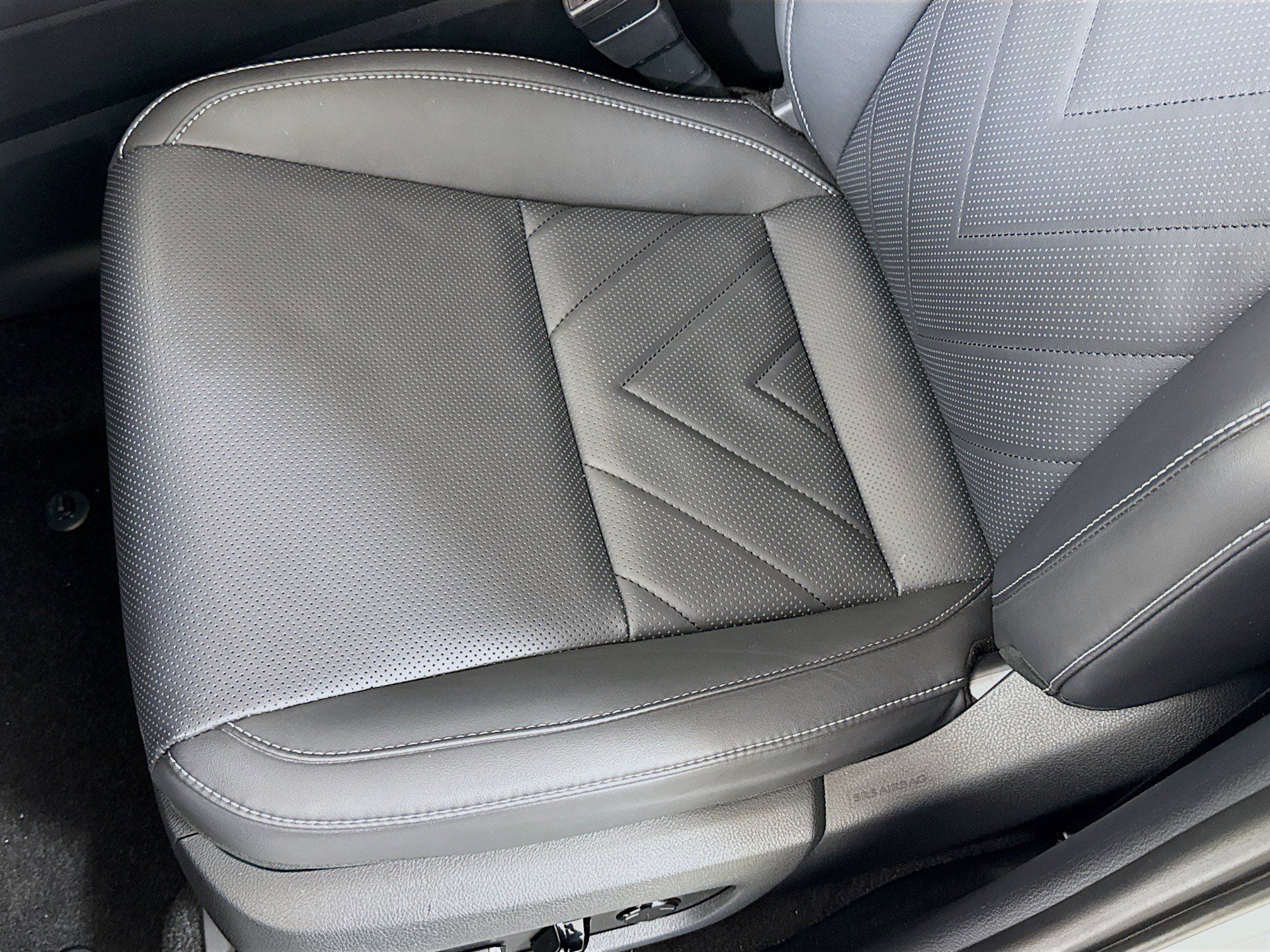 Used 2025 Lexus NX 350h AWD w/ Cold Area Package image 21