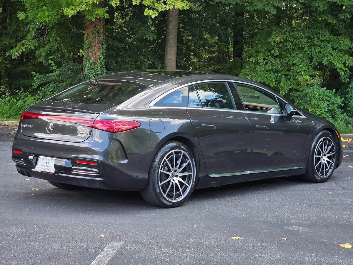 Used 2022 Mercedes-Benz EQS 580 4MATIC Sedan w/ Exclusive Trim Package image 6
