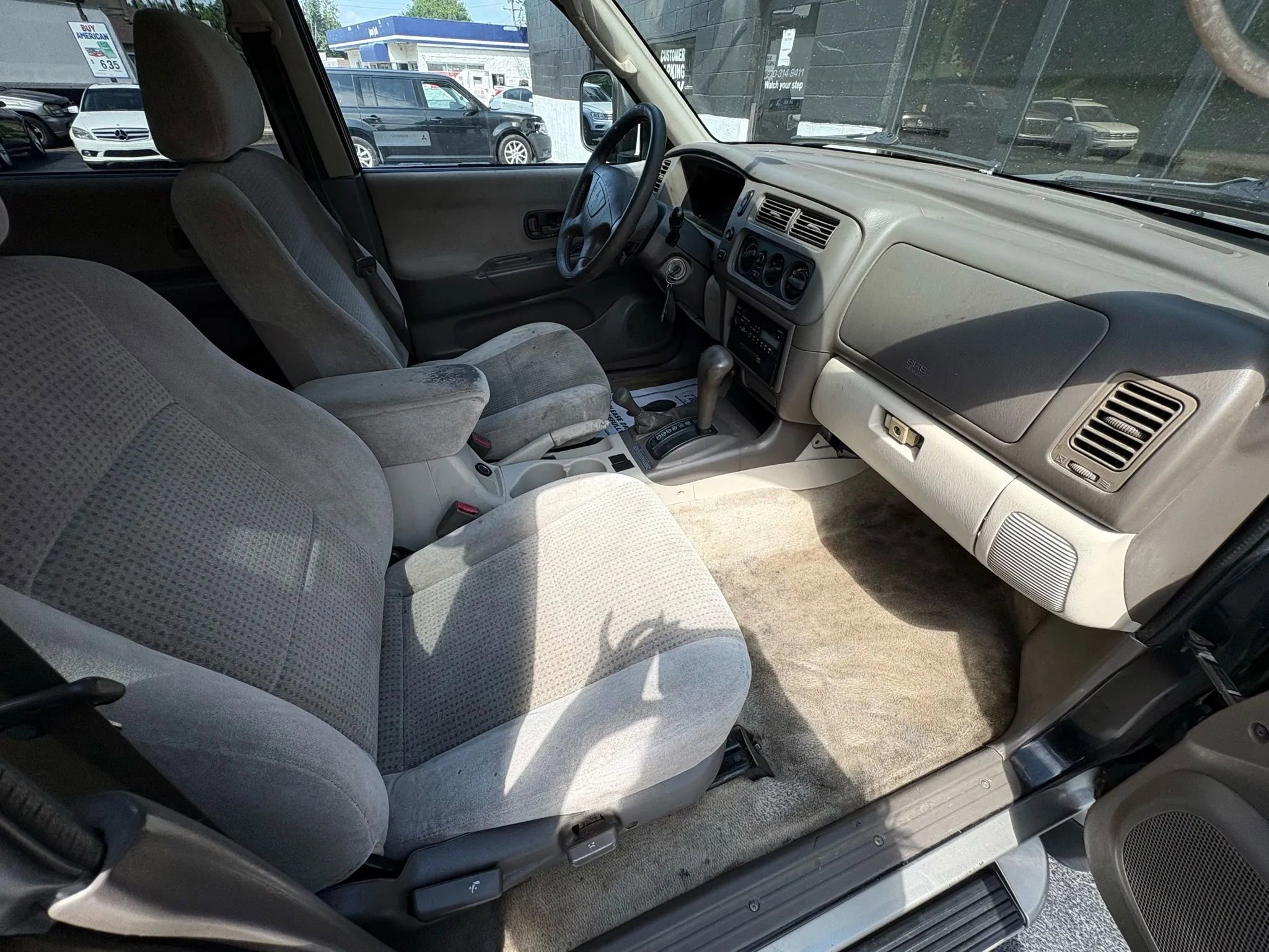 Used 2000 Mitsubishi Montero Sport XLS image 21