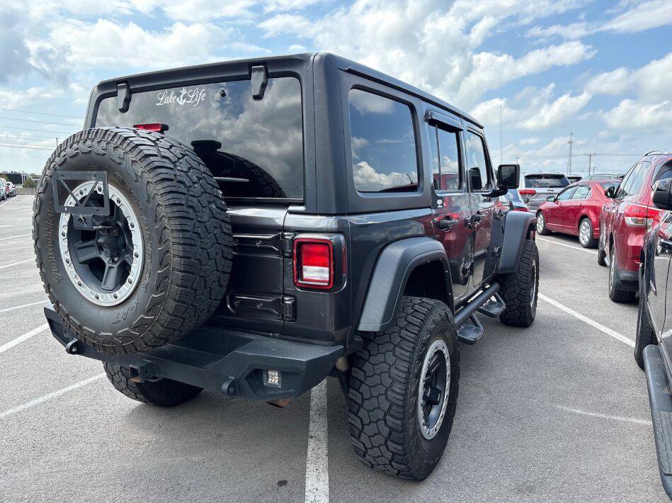 Used 2022 Jeep Wrangler Unlimited Sport AWD/4WD image 4