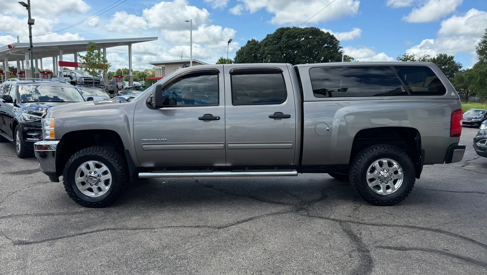 Used 2012 Chevrolet Silverado 2500 LT w/ Interior Plus Package AWD/4WD image 2