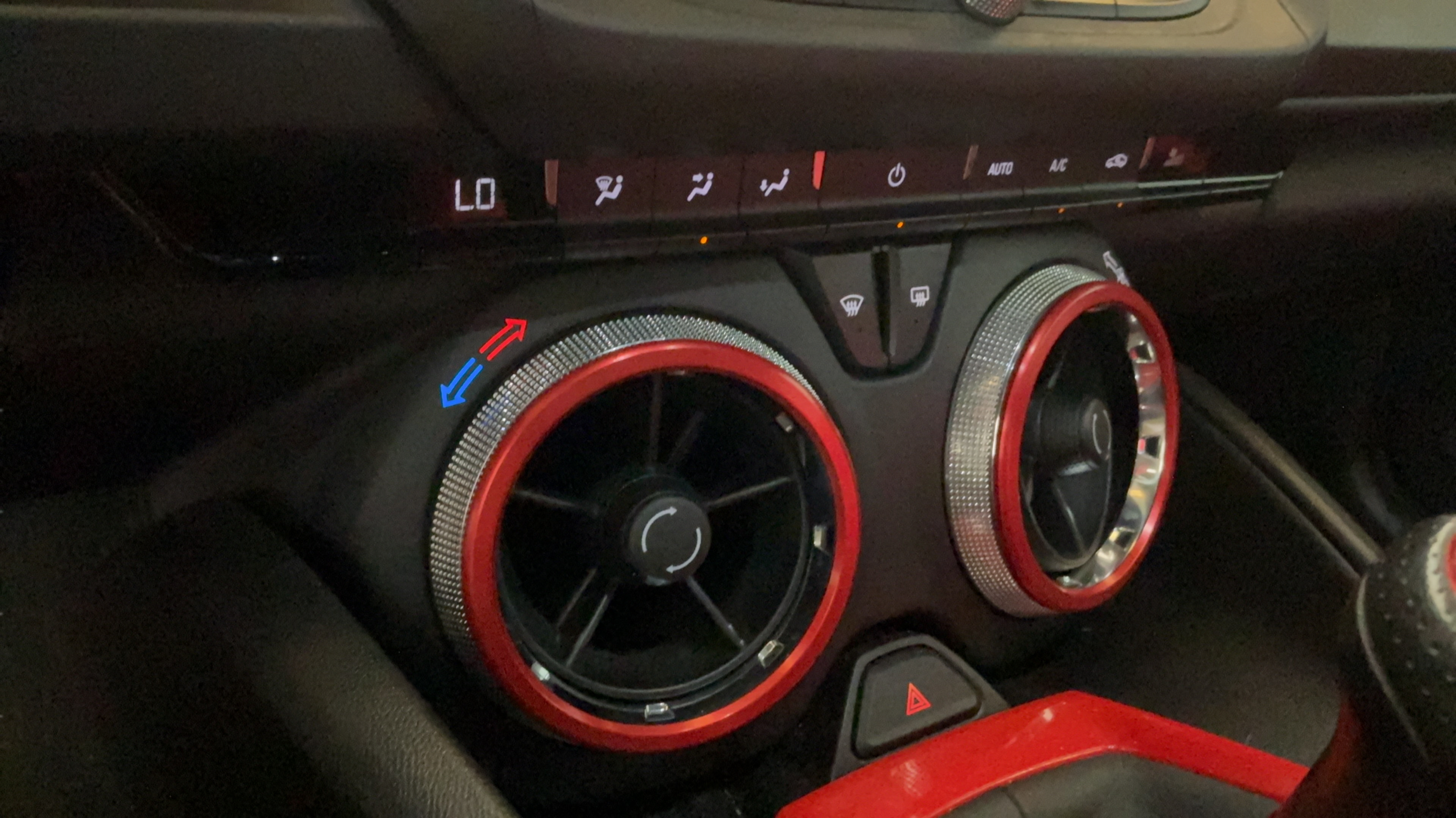 Used 2021 Chevrolet Camaro LT w/ Technology Package RWD image 15
