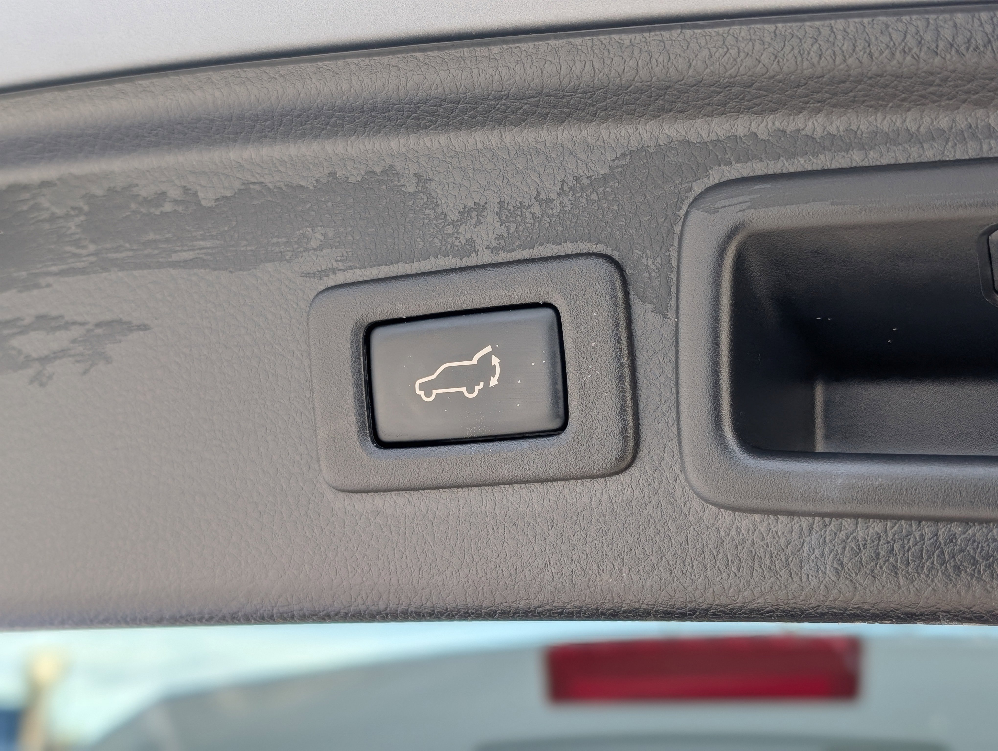 Used 2017 Subaru Forester 2.5i Limited image 39