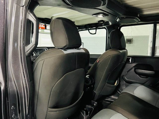 Used 2018 Jeep Wrangler Unlimited Sport S image 23