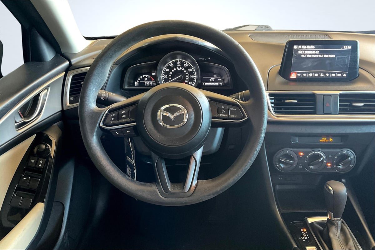 Used 2017 MAZDA MAZDA3 Sport FWD image 5