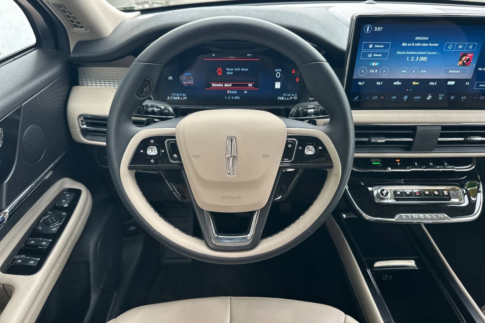 Used 2025 Lincoln Corsair FWD image 14