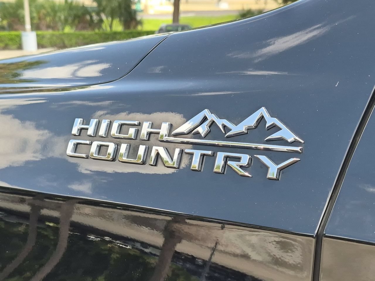 Certified 2023 Chevrolet Tahoe High Country w/ Advanced Technology Package AWD/4WD image 6