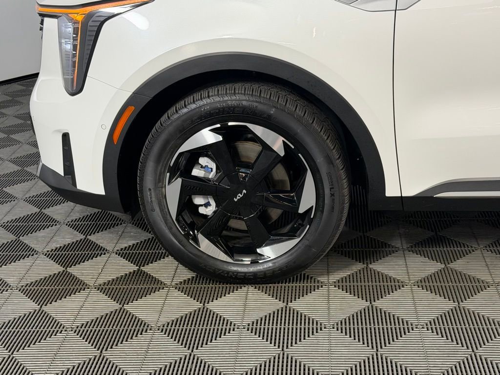 Used 2025 Kia Sorento SX Prestige image 11