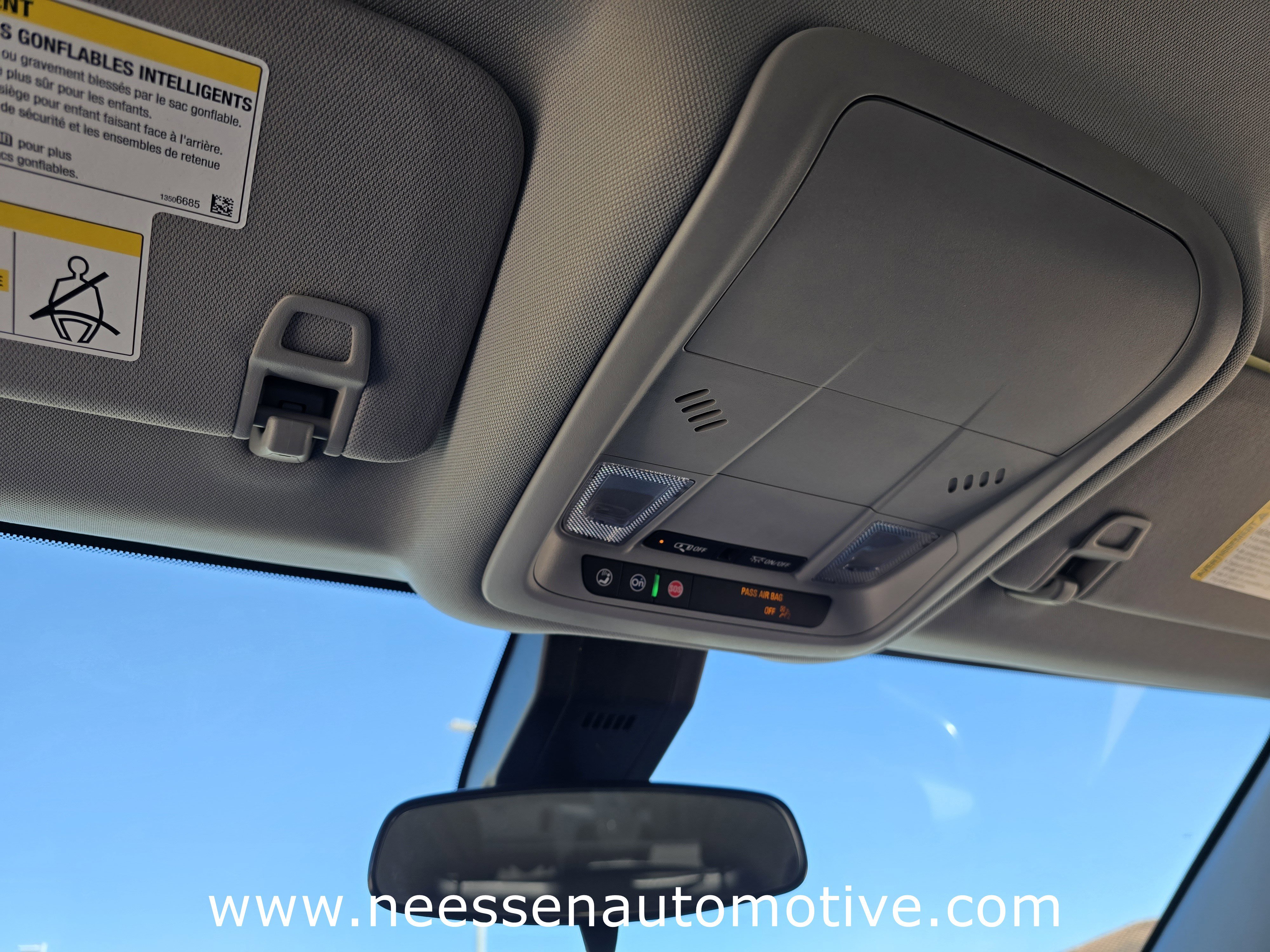 Used 2024 Chevrolet Equinox LS w/ LS Convenience Package image 32