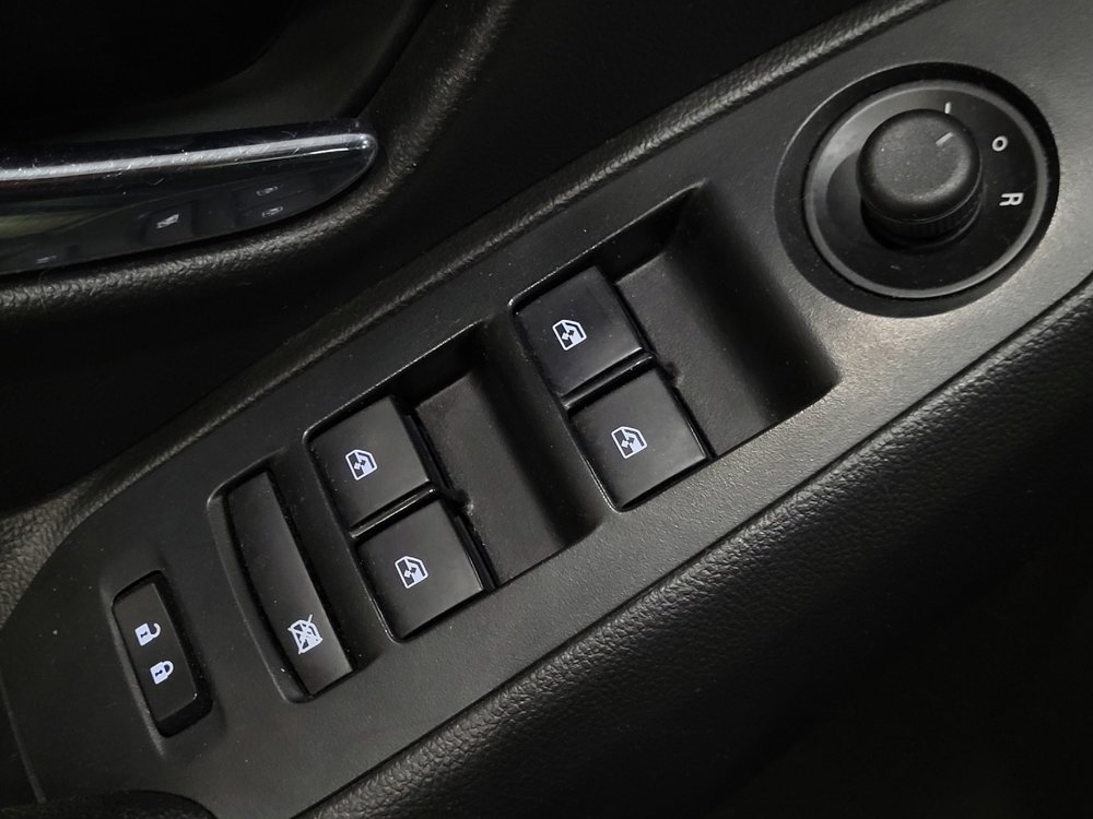 Used 2021 Chevrolet Trax LT image 27