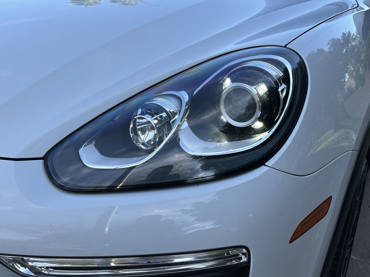 Used 2016 Porsche Cayenne AWD/4WD image 52