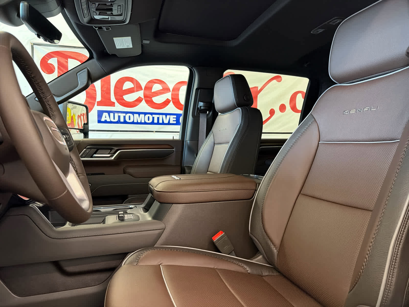 New 2026 GMC Sierra 2500 Denali w/ Denali Reserve Package image 16