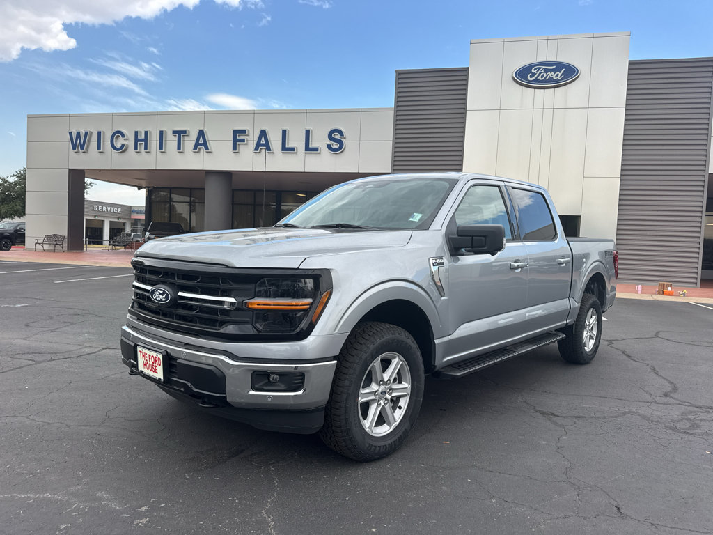 New 2026 Ford F150 XLT w/ Equipment Group 302A MID
