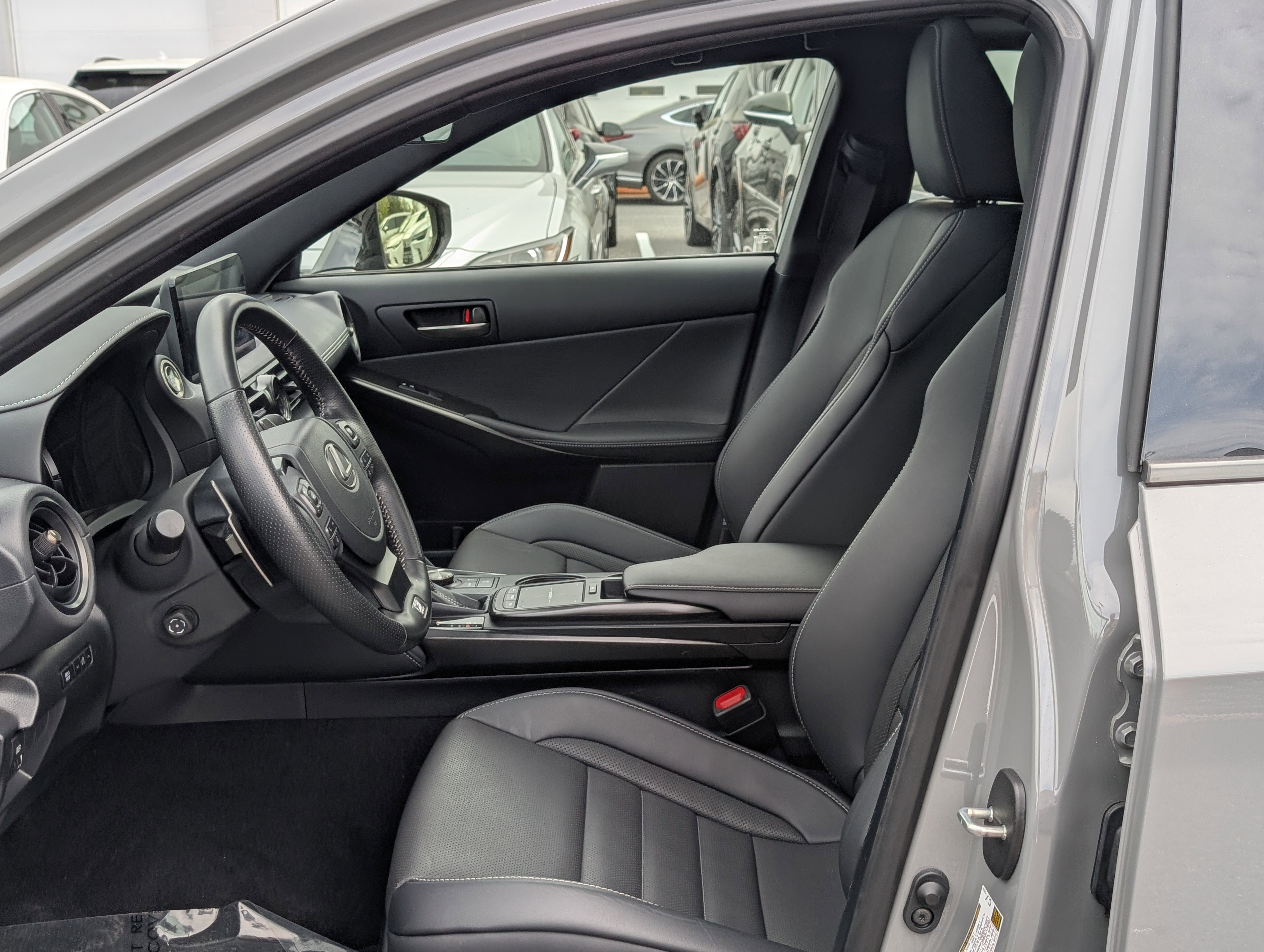 Certified 2025 Lexus IS 350 F Sport w/ Navigation Package image 16