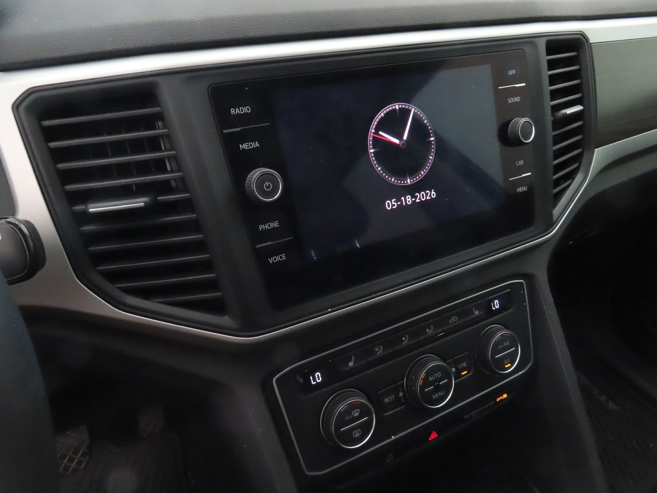 Used 2021 Volkswagen Atlas SE FWD image 16