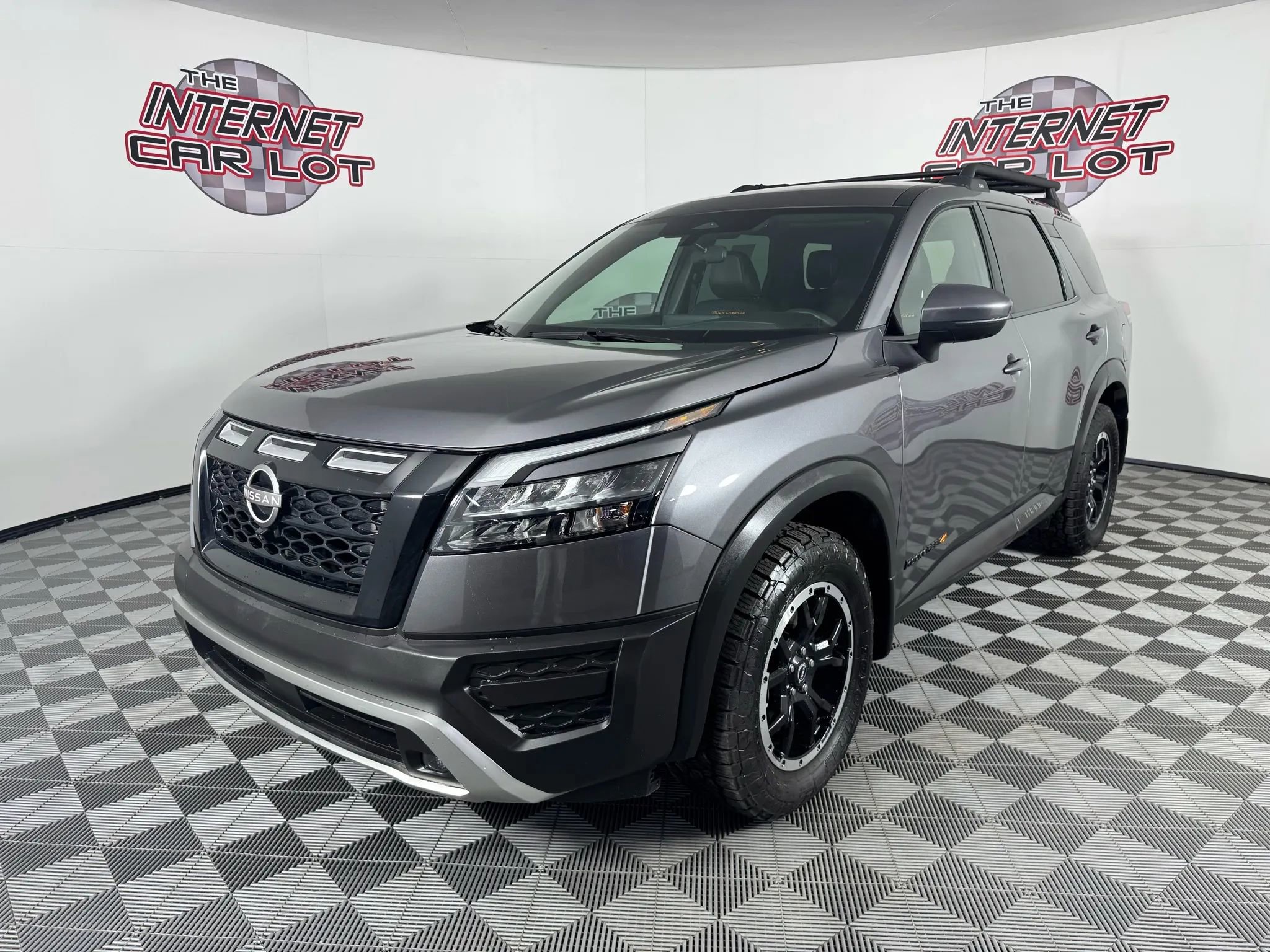 Used 2025 Nissan Pathfinder Rock Creek image 3