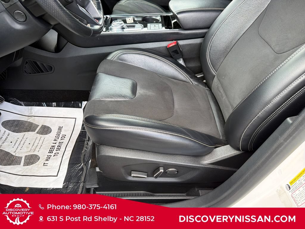 Used 2019 Ford Edge ST w/ Equipment Group 401A AWD/4WD image 17