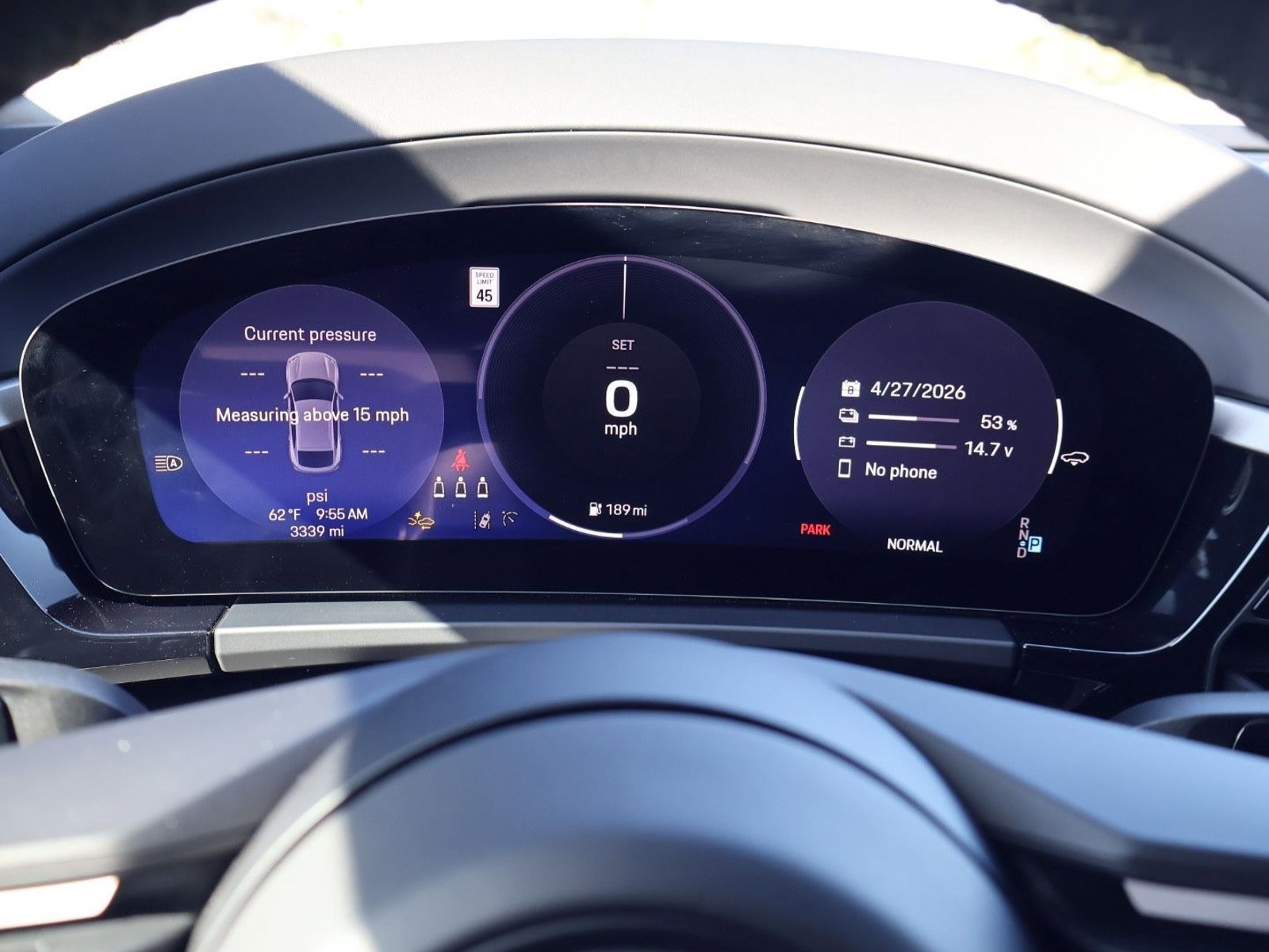 Certified 2025 Porsche Macan Electric RWD image 16