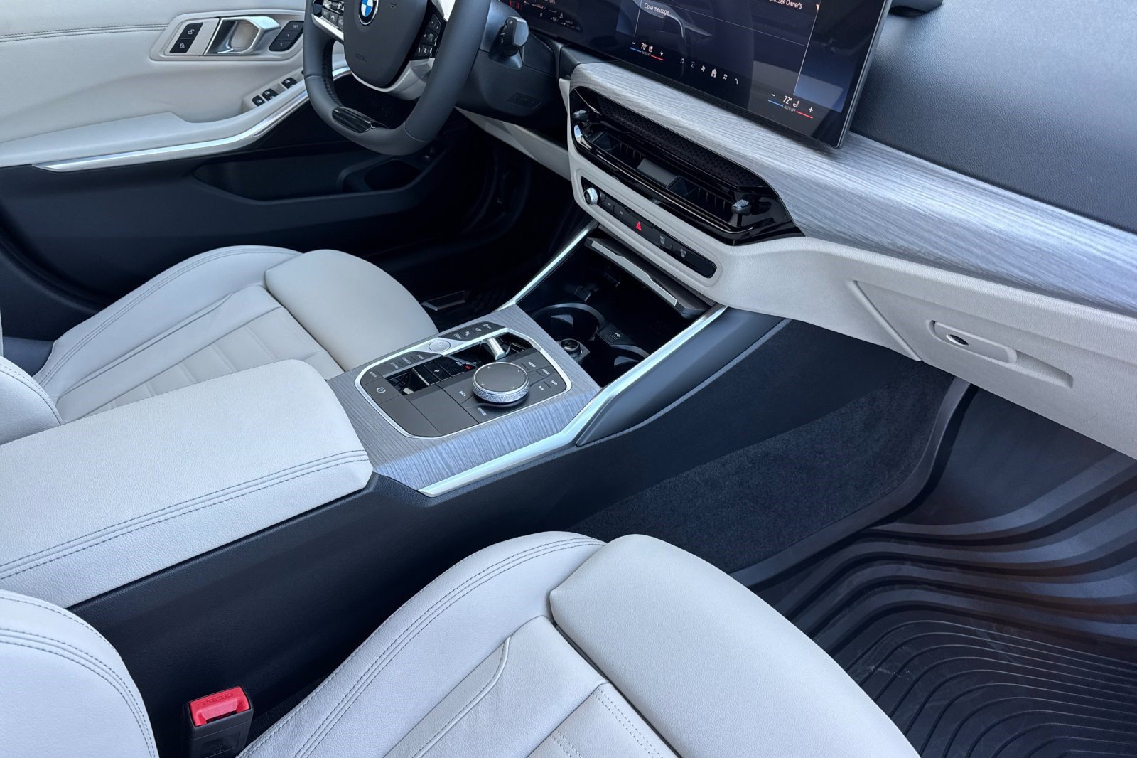 Used 2026 BMW 330i Sedan RWD image 28