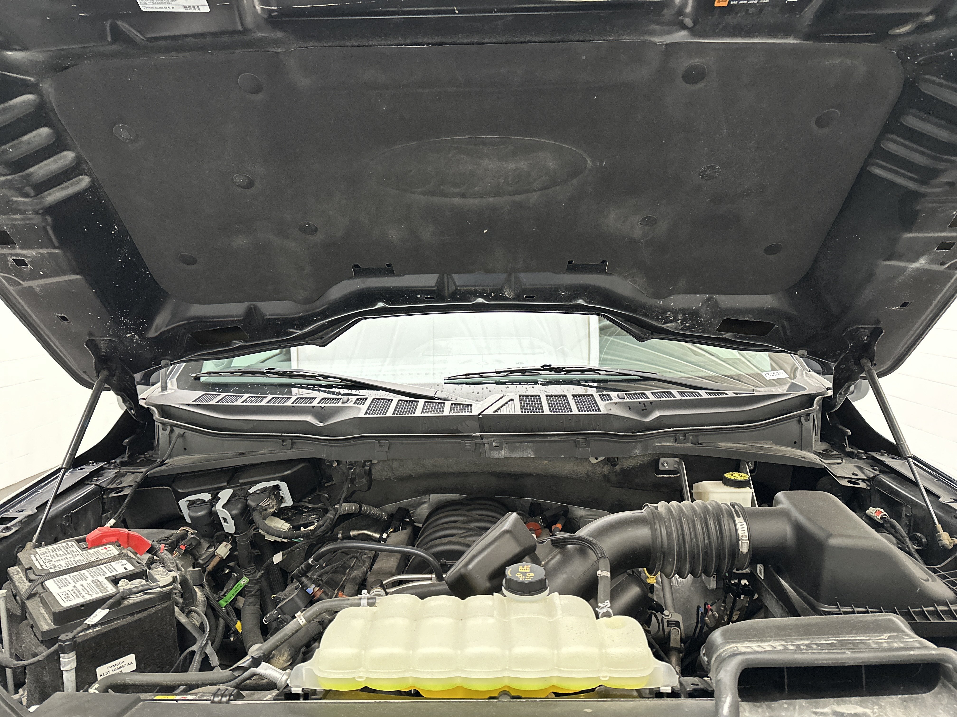Used 2023 Ford F150 XLT w/ XTR Package AWD/4WD image 42