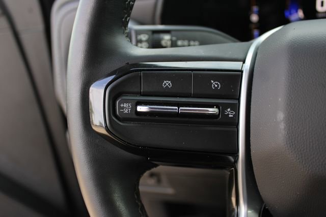 Used 2023 Chevrolet Colorado LT w/ LT Convenience Package III RWD image 9