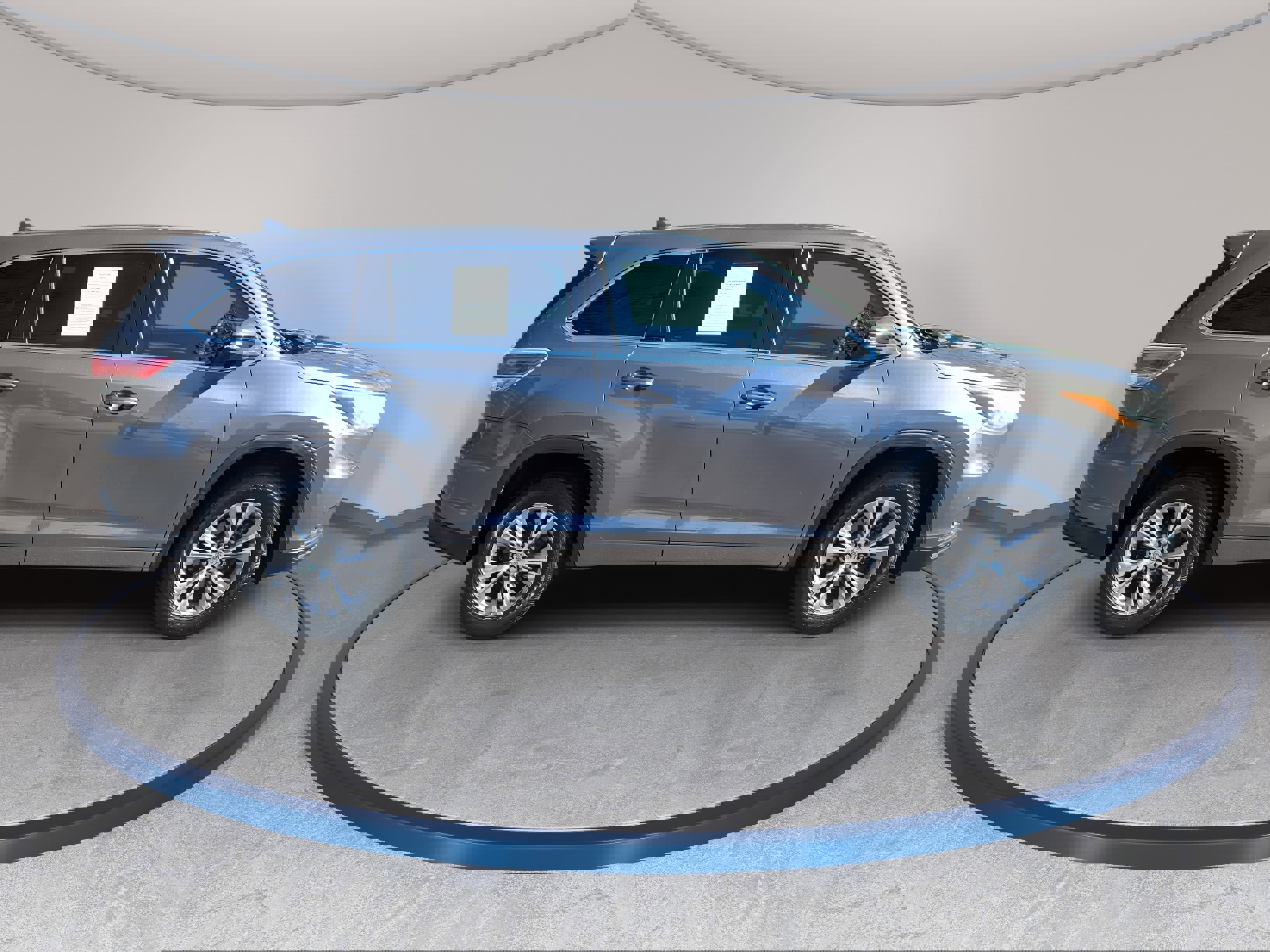 Used 2015 Toyota Highlander Plus image 4