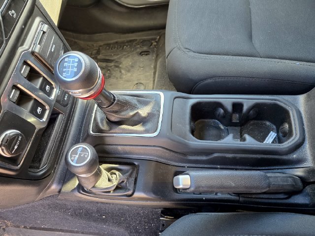 Used 2021 Jeep Wrangler Sport AWD/4WD image 11