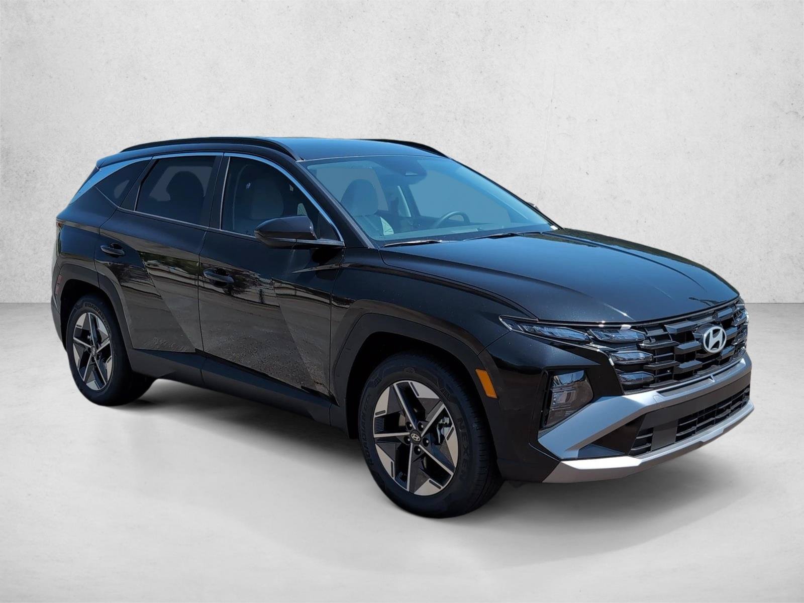New 2026 Hyundai Tucson SEL w/ Tow & Go Package FWD image 3