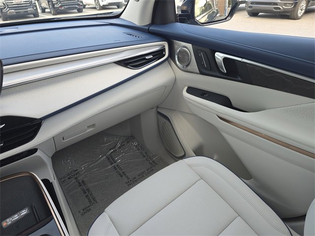 New 2026 Buick Enclave Avenir w/ Super Cruise Package image 15