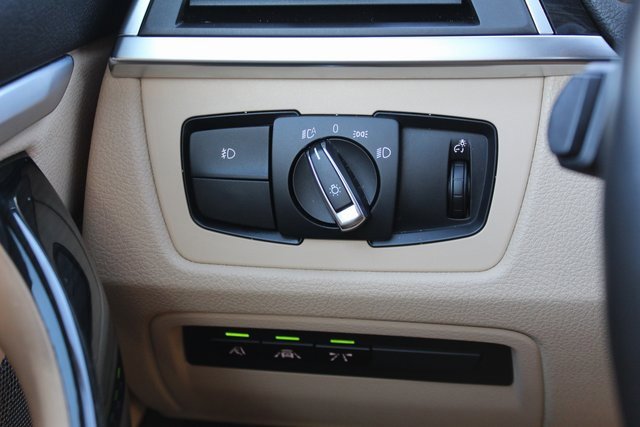 Used 2020 BMW 430i xDrive Convertible w/ Convenience Package image 21