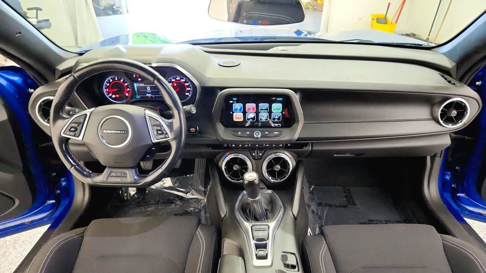 Used 2017 Chevrolet Camaro LT w/ Technology Package RWD image 24