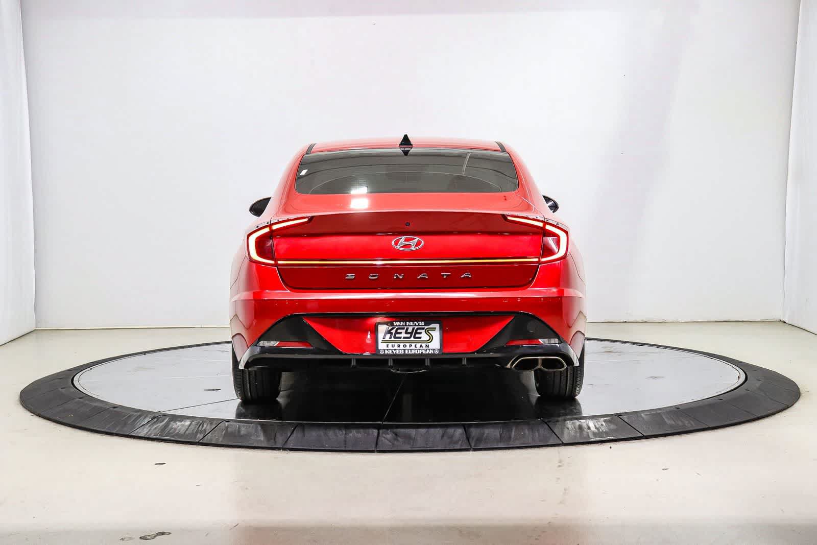 Used 2021 Hyundai Sonata SEL w/ Preferred Accessory Package FWD image 3