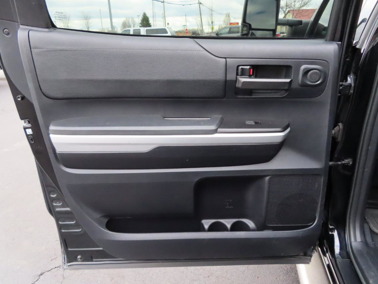 Used 2016 Toyota Tundra SR5 w/ TRD Off Road Package image 39