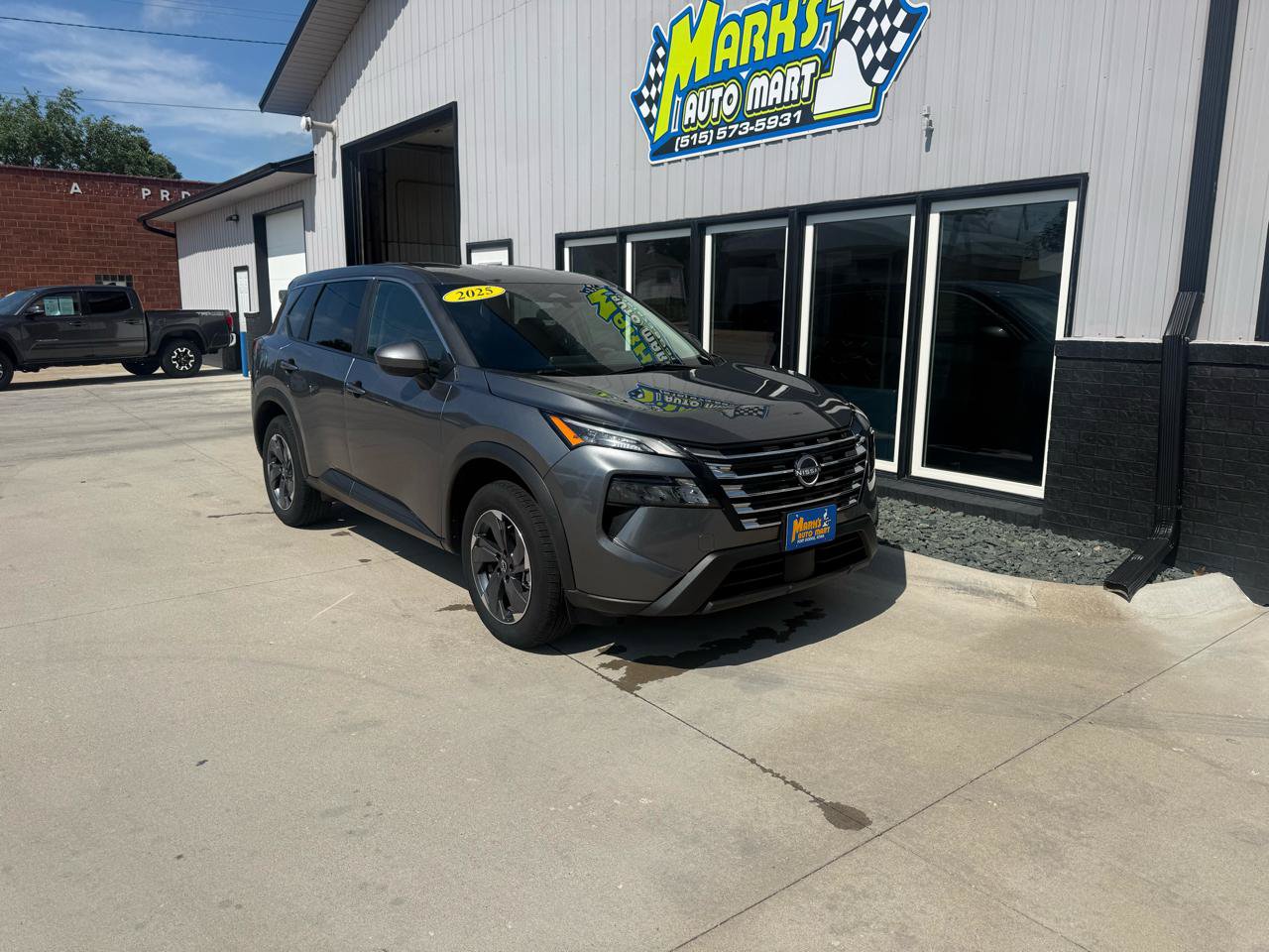 Used 2025 Nissan Rogue SV