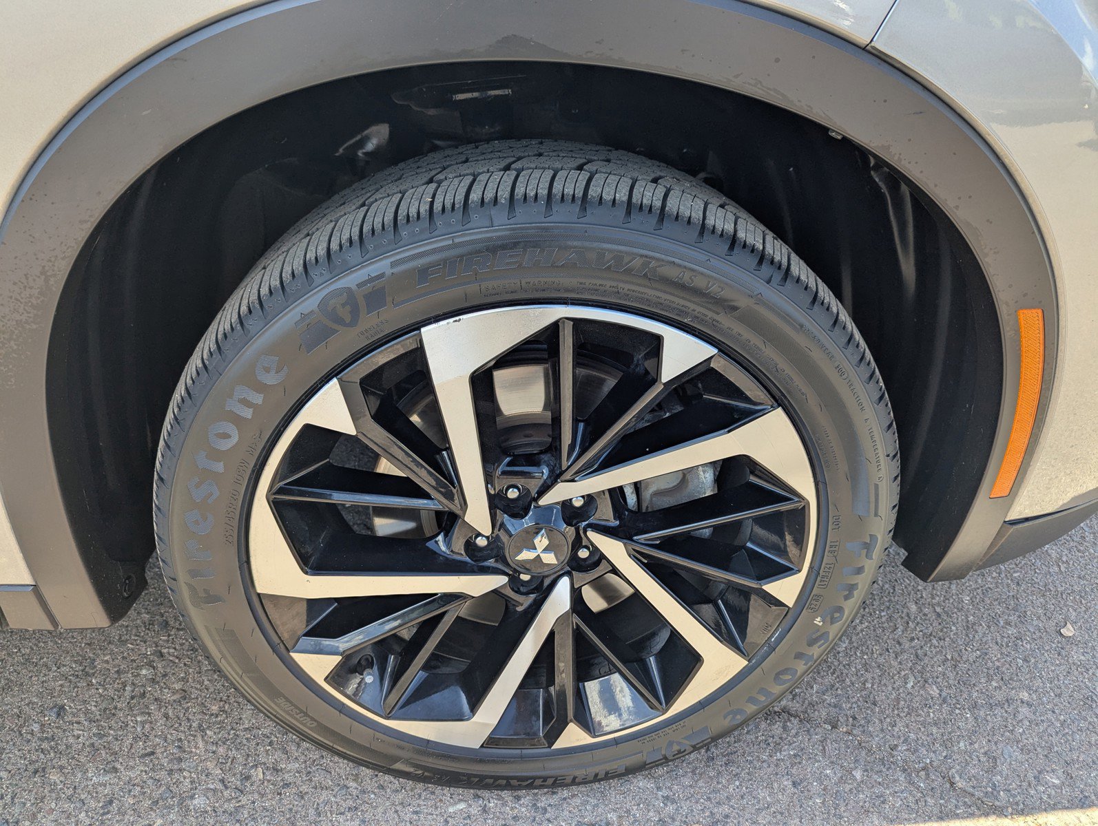 Used 2024 Mitsubishi Outlander SE AWD/4WD image 9