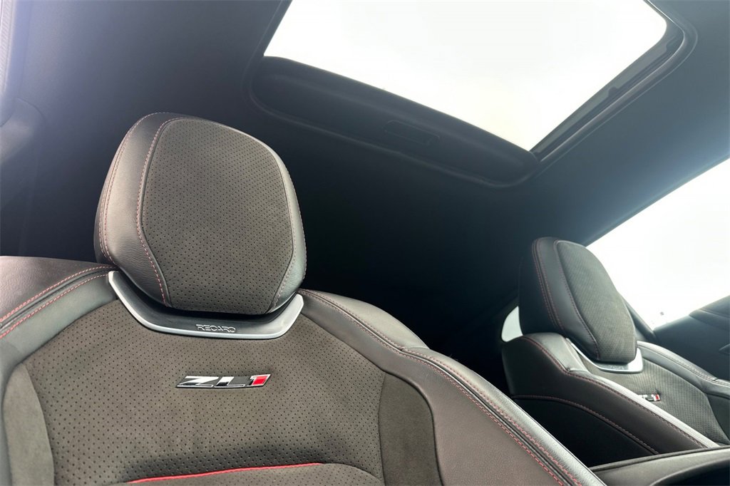 Used 2020 Chevrolet Camaro ZL1 image 17