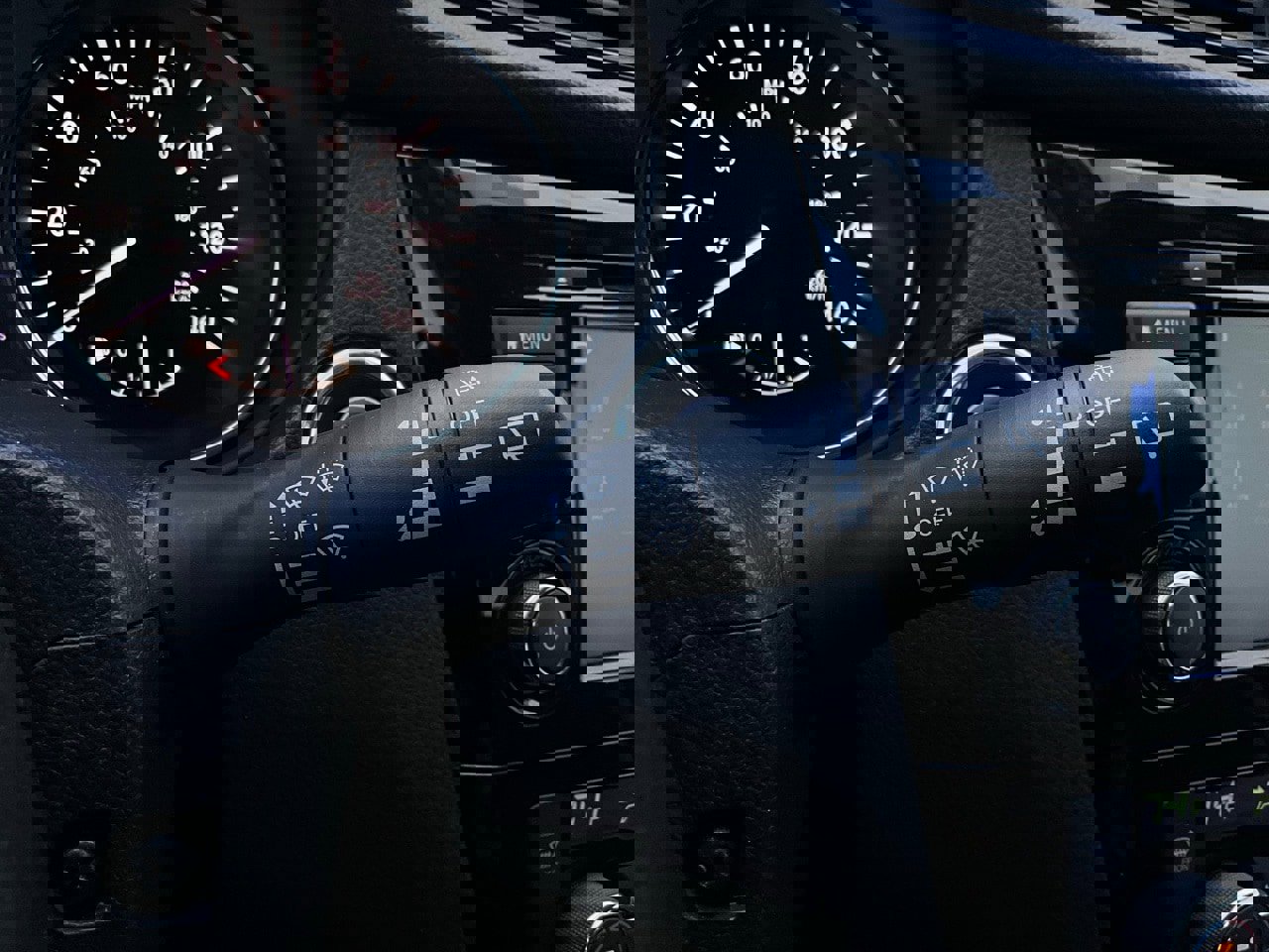 Used 2018 Nissan Rogue SV image 35