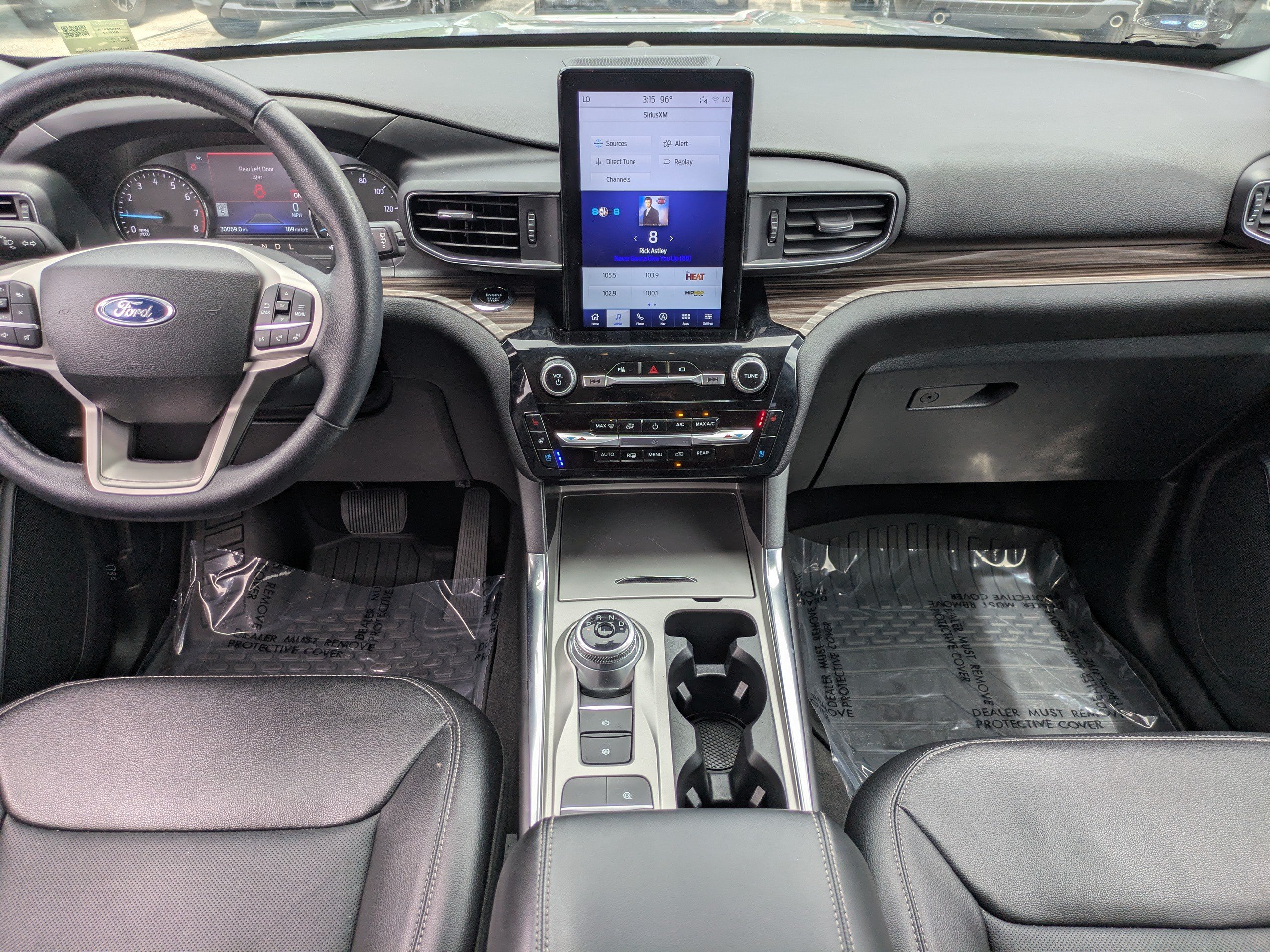 Used 2022 Ford Explorer Limited w/ Limited Technology Package RWD image 14