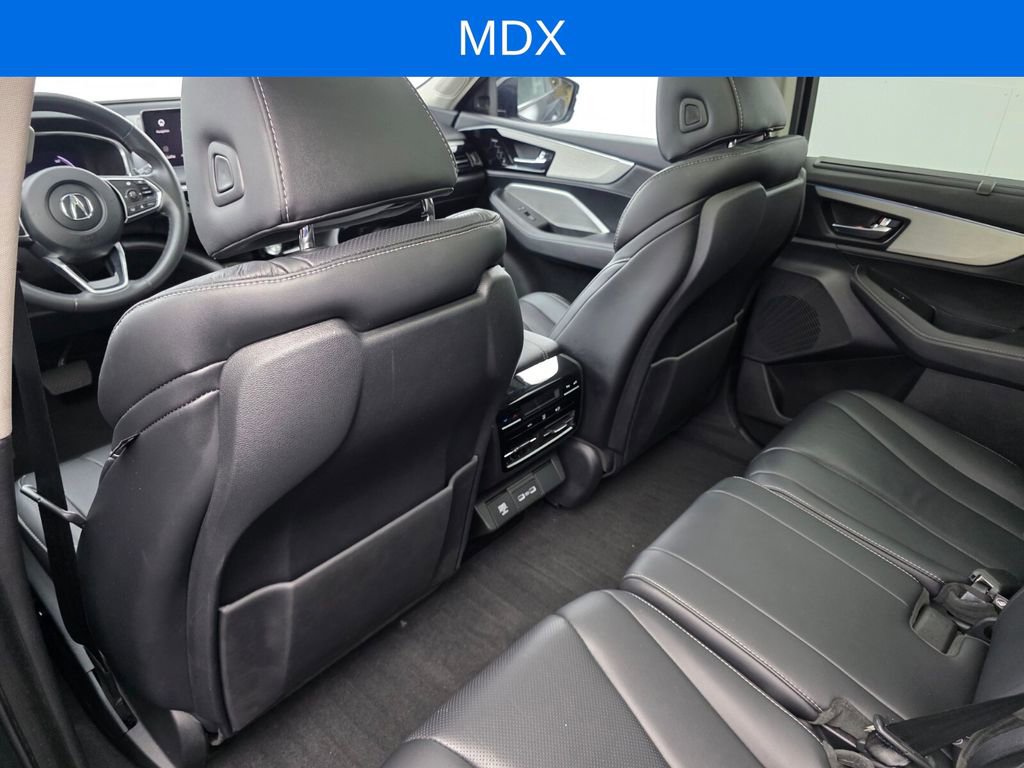 Used 2024 Acura MDX SH-AWD w/ Technology Package image 15