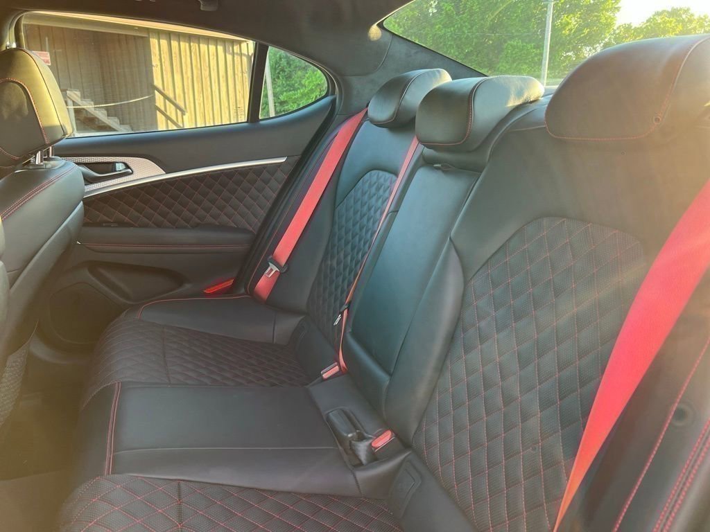 Used 2023 Genesis G70 3.3T w/ Sport Prestige Package RWD image 14