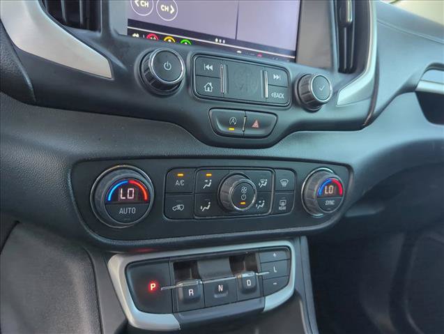 Used 2022 GMC Terrain SLT FWD image 21