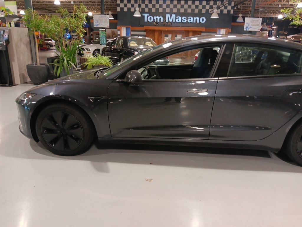 Used 2025 Tesla Model 3 RWD image 13
